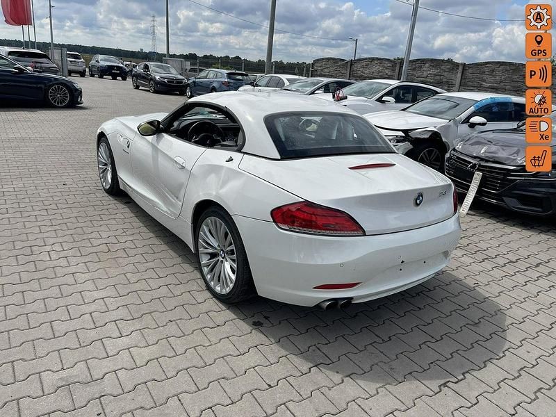 Biały Używany 2009 BMW Z4 Kabriolet | 39 900 zł - Obraz 1/4