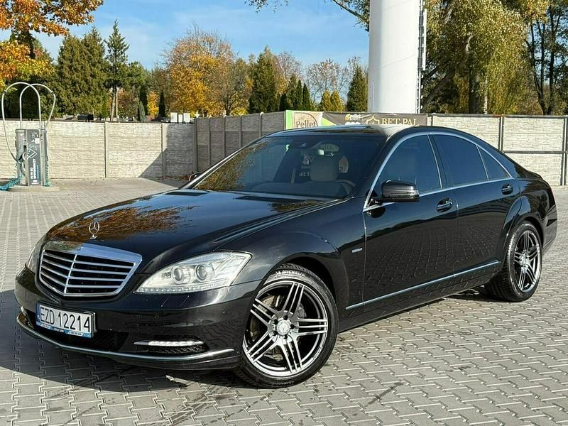 Używany Mercedes S350 211 KM (155 kW) 2009 Czarny (metalik) Sedan/Limuzyna