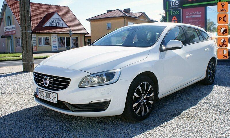 Biały Używany 2017 Volvo V60 Kombi | 39 900 zł (Super Cena) - Obraz 1/4