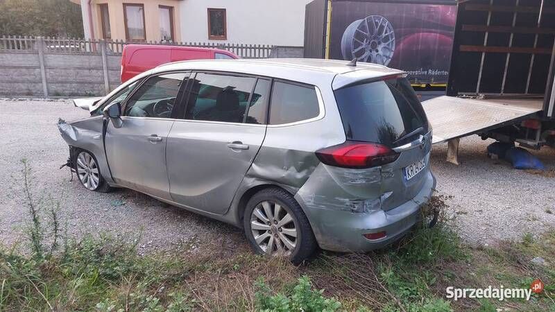 Używany 2015 Opel Zafira Minivan | 10 500 zł - Obraz 1/4