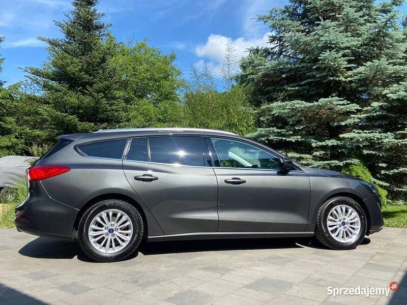 Używany Ford Focus 2020 Szary Kombi