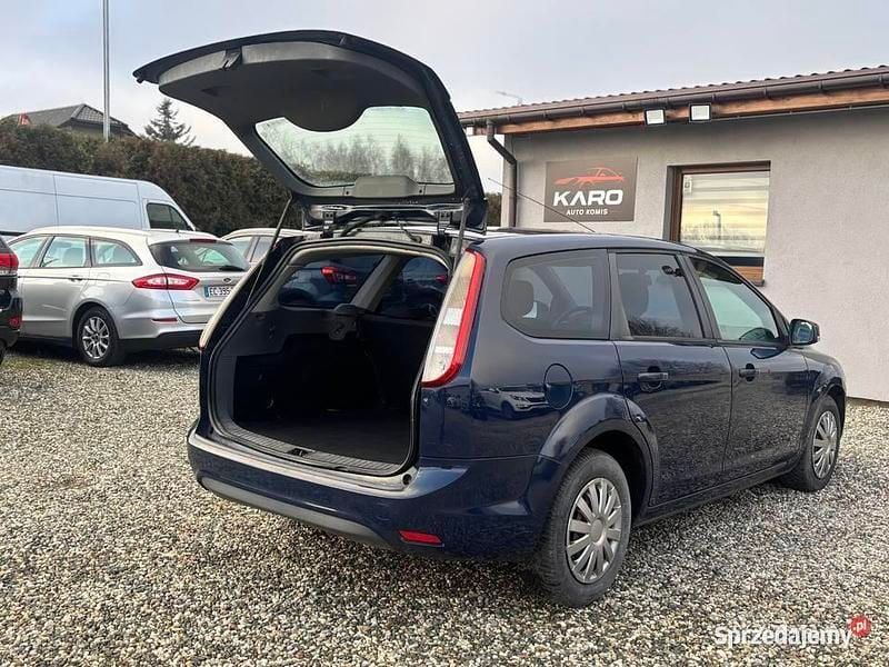 Używany Ford Focus 2007 Granatowy Kombi