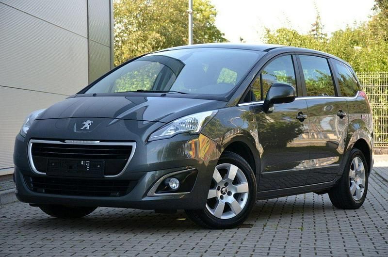 Używany Peugeot 5008 156 KM (114 kW) 2014 Szary Minivan