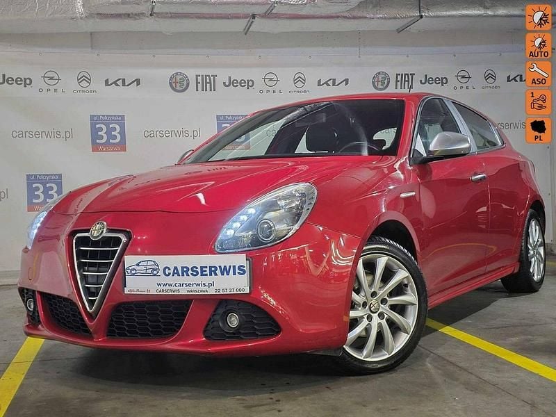 Bordowy Używany 2012 Alfa Romeo Giulietta Hatchback | 34 800 zł (Drogi) - Obraz 1/4