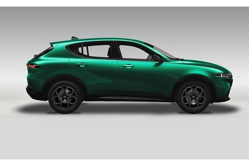 Nowe Alfa Romeo Tonale Sprint 160 KM (117 kW) 2025 Lakier specjalny zielony  montreal green SUV