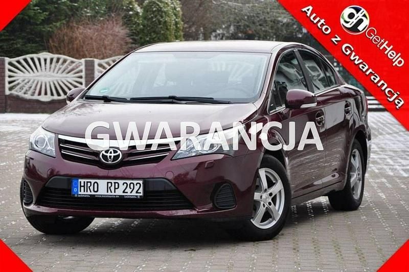 Czerwony (metalik) Używany 2013 Toyota Avensis Sedan/Limuzyna | 37 900 zł (Dobra cena) - Obraz 1/4