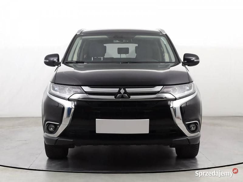 Czarny Używany 2016 Mitsubishi Outlander SUV | 65 999 zł (Uczciwa cena) - Obraz 1/4