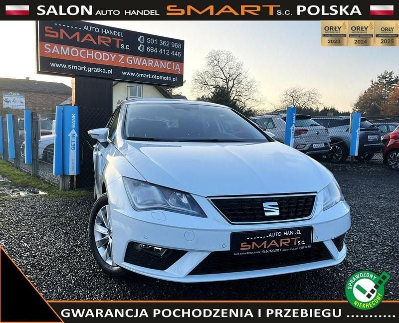 Biały Używany 2017 Seat Leon Hatchback | 49 900 zł (Uczciwa cena) - Obraz 1/4