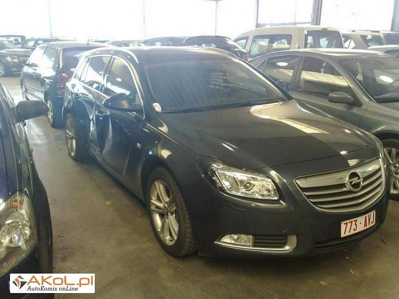 Grafitowy (metalik) Używany 2009 Opel Insignia Sedan/Limuzyna | 60 836 zł - Obraz 1/1
