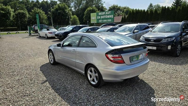Srebrny Używany 2005 Mercedes C160 Coupe | 14 900 zł - Obraz 1/4