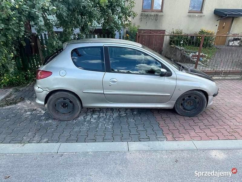 Używany 2003 Peugeot 206 | 1500 zł (Uczciwa cena) - Obraz 1/3