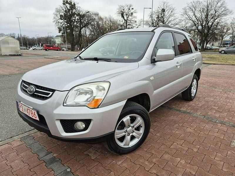 Używany Kia Sportage 141 KM (103 kW) 2010 Srebrny (metalik) SUV