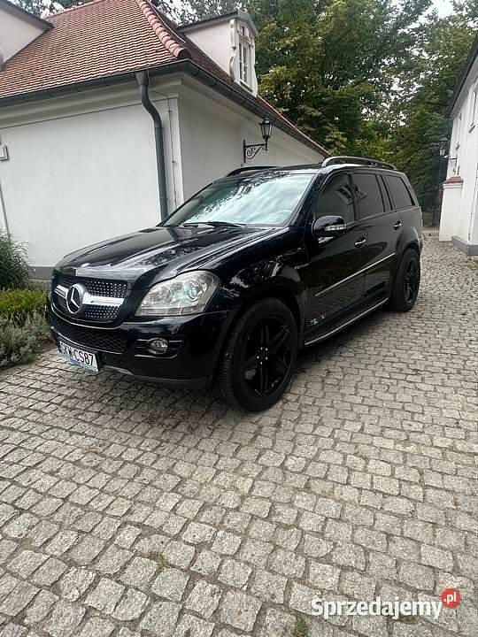 Czarny Używany 2007 Mercedes GL420 SUV | 47 900 zł - Obraz 1/4