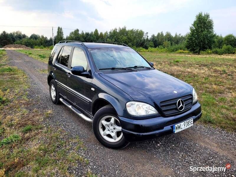 Czarny Używany 2000 Mercedes ML63 AMG SUV | 13 000 zł - Obraz 1/4