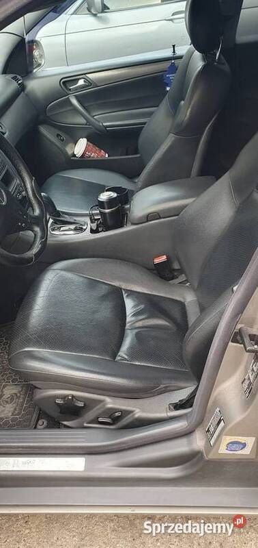 Używany Mercedes 230 2004 Beżowy Sedan/Limuzyna