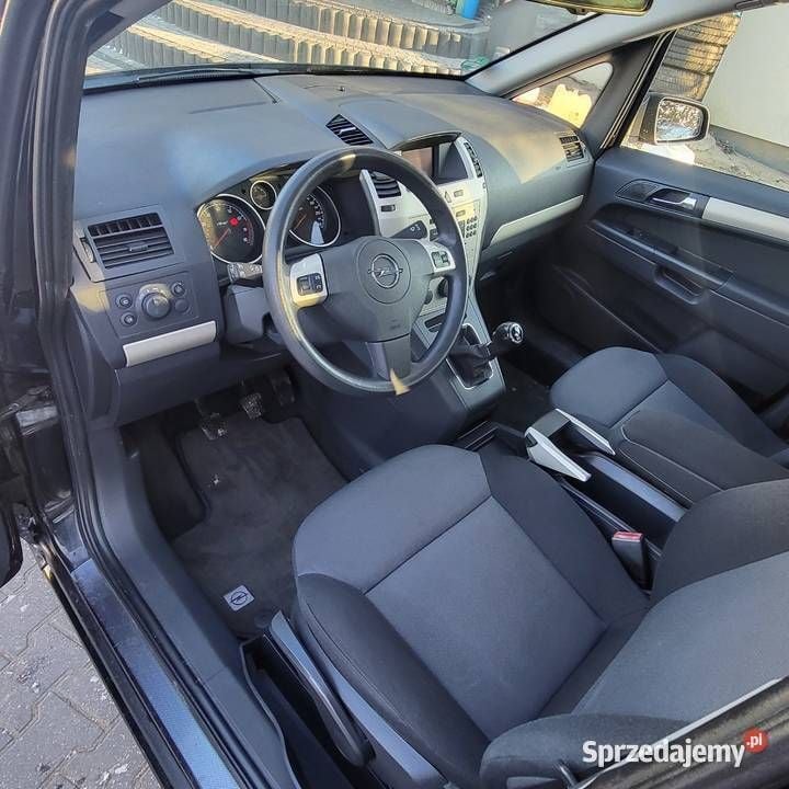 Używany Opel Zafira Cosmo 140 KM (102 kW) 2009 Czarny Minivan