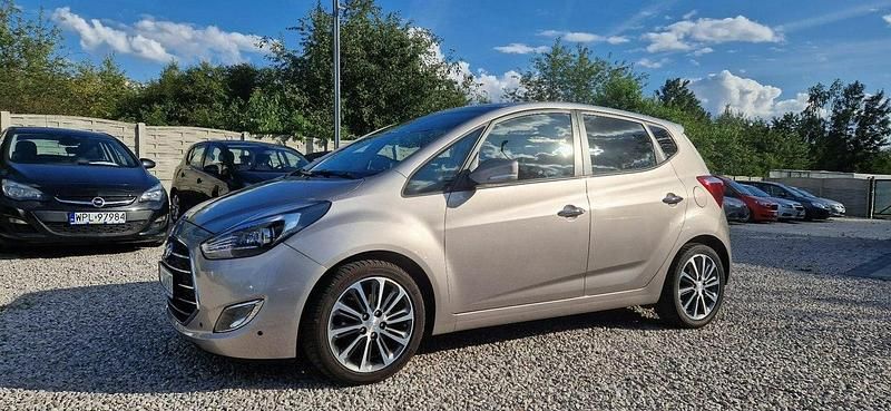 Używany Hyundai ix20 116 KM (85 kW) 2017 Szary Hatchback