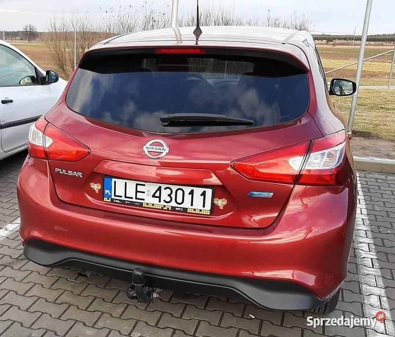 Bordowy Używany 2015 Nissan Pulsar Tekna Hatchback | 31 500 zł - Obraz 1/3