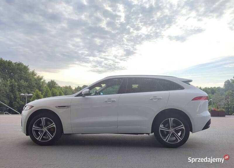Używany 2017 Jaguar F-Pace S SUV | 145 000 zł - Obraz 1/4