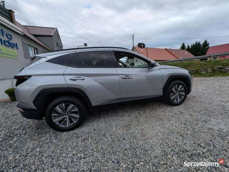 Szary Używany 2022 Hyundai Tucson SUV | 98 900 zł (Uczciwa cena) - Obraz 1/4