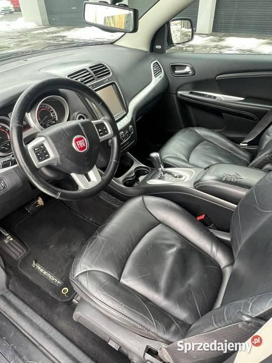 Używany Fiat Freemont 170 KM (125 kW) 2015 Czarny SUV