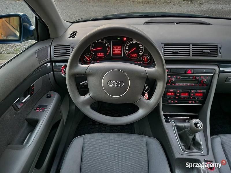 Niebieski Używany 2002 Audi A4 Sedan/Limuzyna | 10 500 zł (Uczciwa cena) - Obraz 1/4
