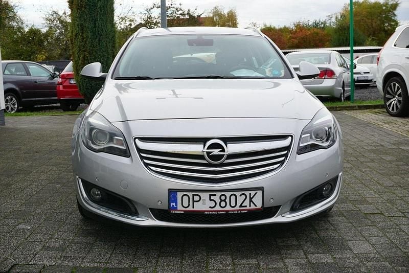 Srebrny (metalik) Używany 2015 Opel Insignia Kombi | 29 800 zł (Dobra cena) - Obraz 1/2