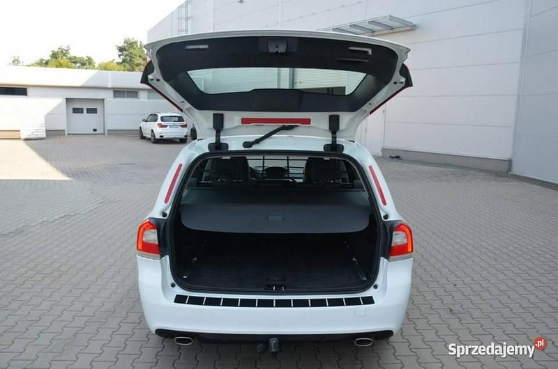 Biały Używany 2016 Volvo V70 Kombi | 43 900 zł - Obraz 1/4