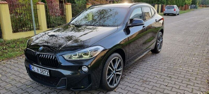 Czarny Używany 2019 BMW X2 SUV | 113 900 zł - Obraz 1/4