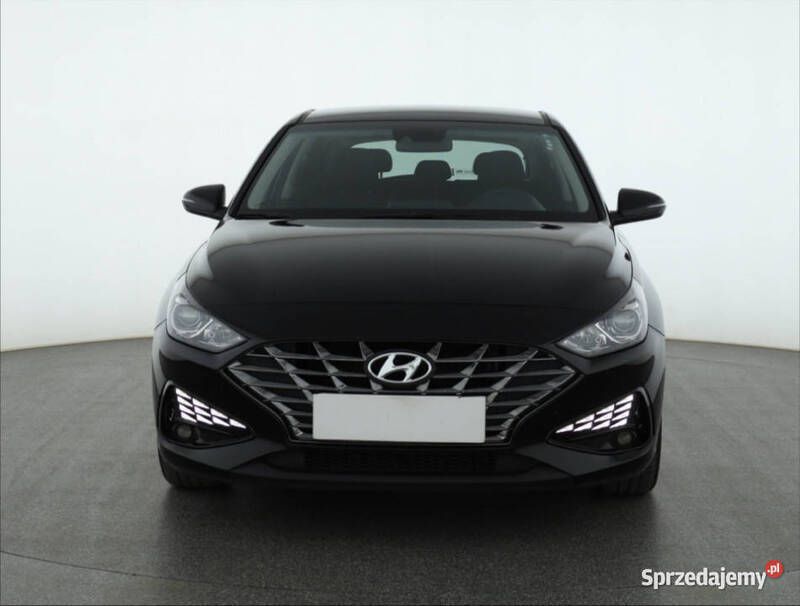 Czarny Używany 2020 Hyundai i30 Hatchback | 56 999 zł (Dość drogi) - Obraz 1/4
