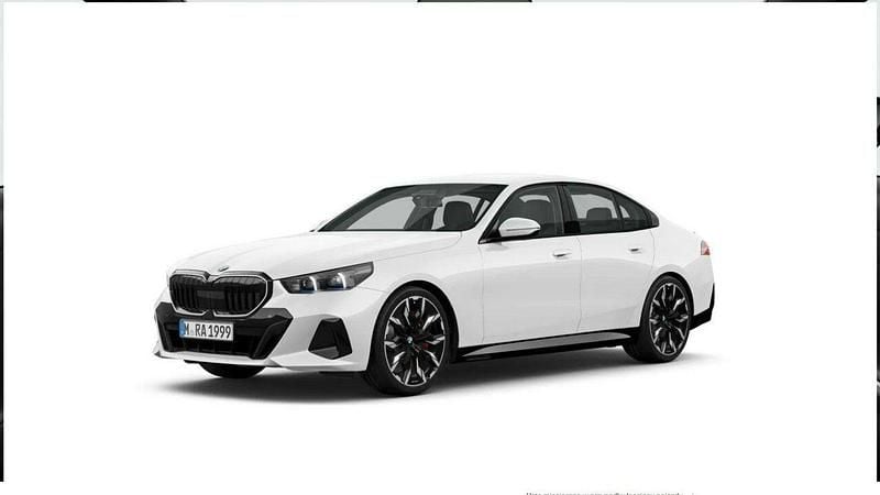 Biały Nowe 2025 BMW 520 Sport Line Sedan/Limuzyna | 238 650 zł (Uczciwa cena) - Obraz 1/4