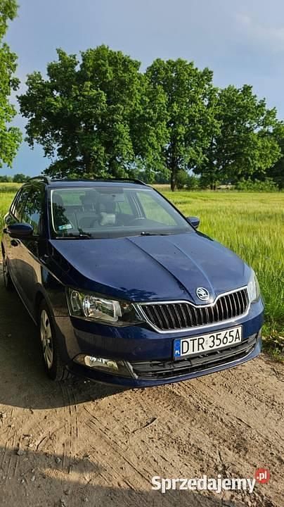 Używany Skoda Fabia Ambition 2016 Granatowy Hatchback
