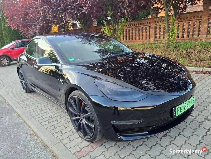Używany Tesla Model 3 Performance 461 kW (627 KM) 2019 Czarny Sedan/Limuzyna
