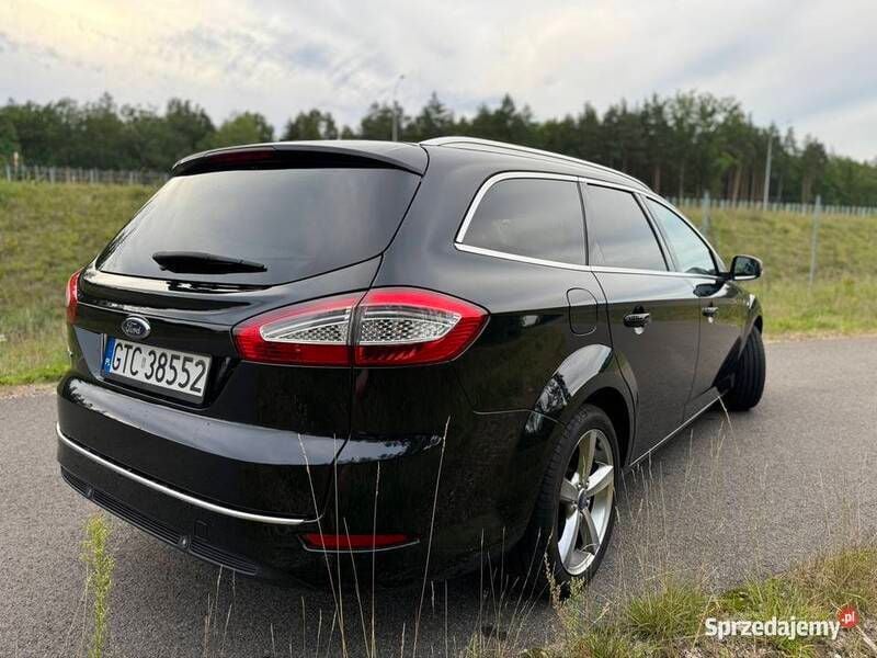 Czarny Używany 2013 Ford Mondeo Titanium X Kombi | 34 900 zł (Dość drogi) - Obraz 1/4