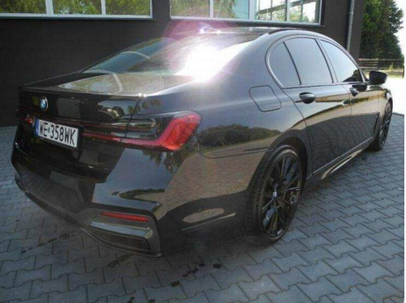 Używany BMW 730 265 KM (194 kW) 2019 Czarny Sedan/Limuzyna