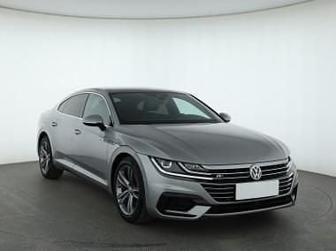 Używany VW Arteon 190 KM (139 kW) 2018 Srebrny Sedan/Limuzyna