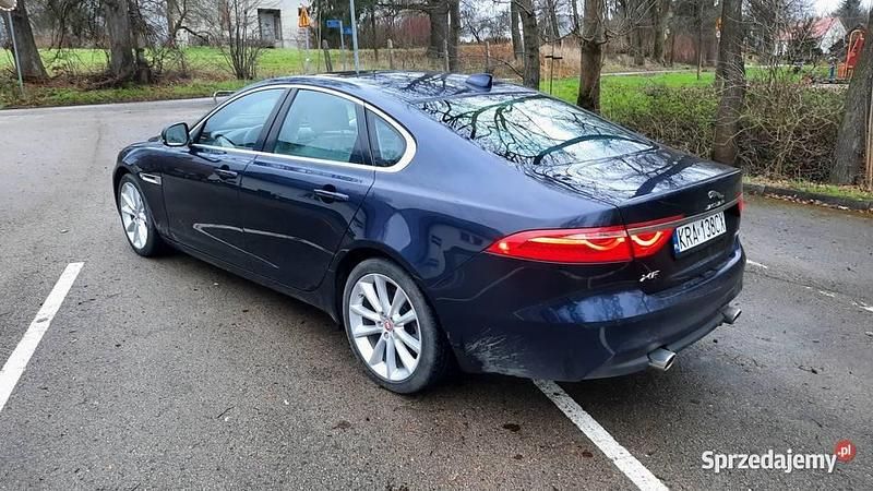 Używany Jaguar XF Portfolio 300 KM (220 kW) 2016 Niebieski Sedan/Limuzyna