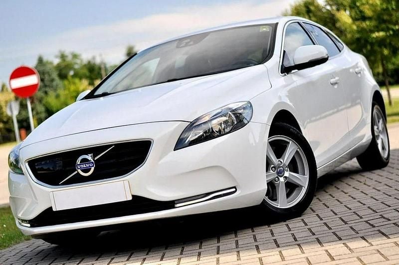 Biały Używany 2014 Volvo V40 Kombi | 37 900 zł (Uczciwa cena) - Obraz 1/4