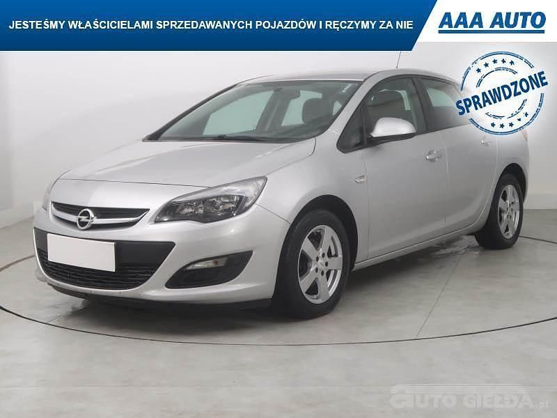 Używany Opel Astra 2016 Srebrny