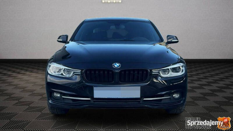 Czarny (metalik) Używany 2018 BMW 330 Comfort Edition Sedan/Limuzyna | 88 000 zł (Super Cena) - Obraz 1/4