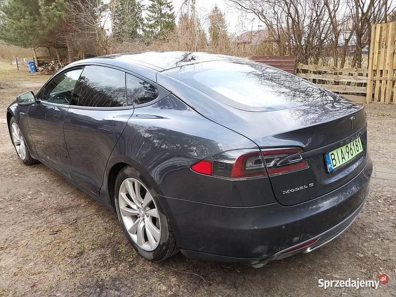 Używany 2014 Tesla Model S Hatchback | 60 500 zł - Obraz 1/4
