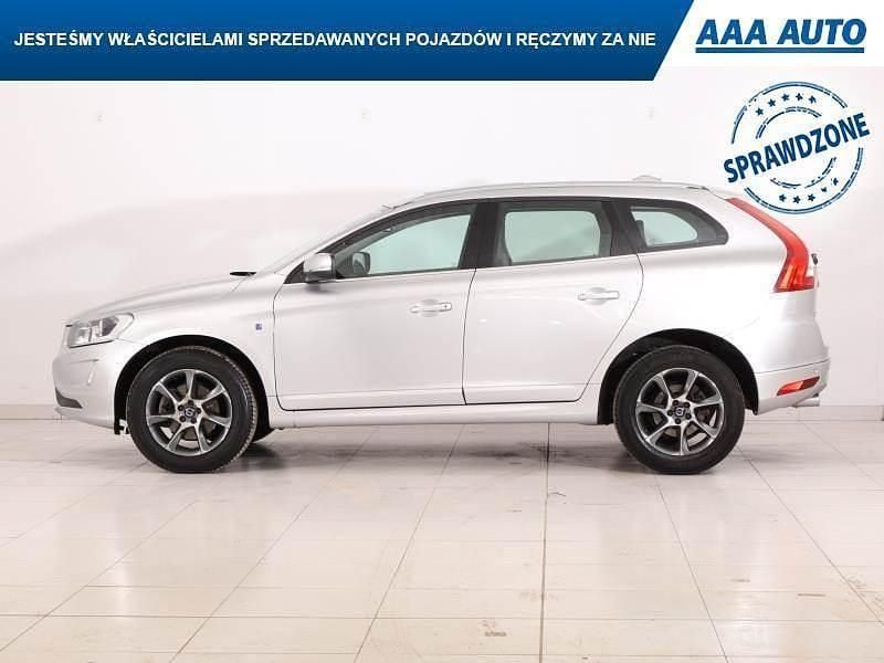 Używany Volvo XC60 2015 Srebrny SUV
