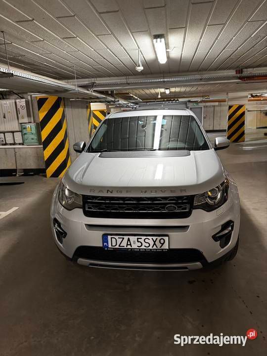 Srebrny Używany 2016 Land Rover Discovery Sport HSE SUV | 72 000 zł (Dość drogi) - Obraz 1/4