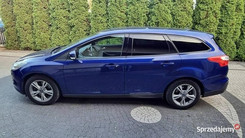 Używany Ford Focus 150 KM (110 kW) 2014 Niebieski ciemny (metalik) Hatchback