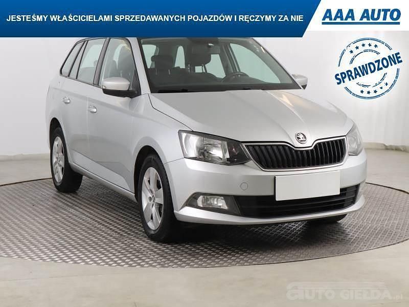 Używany Skoda Fabia 2017 Srebrny