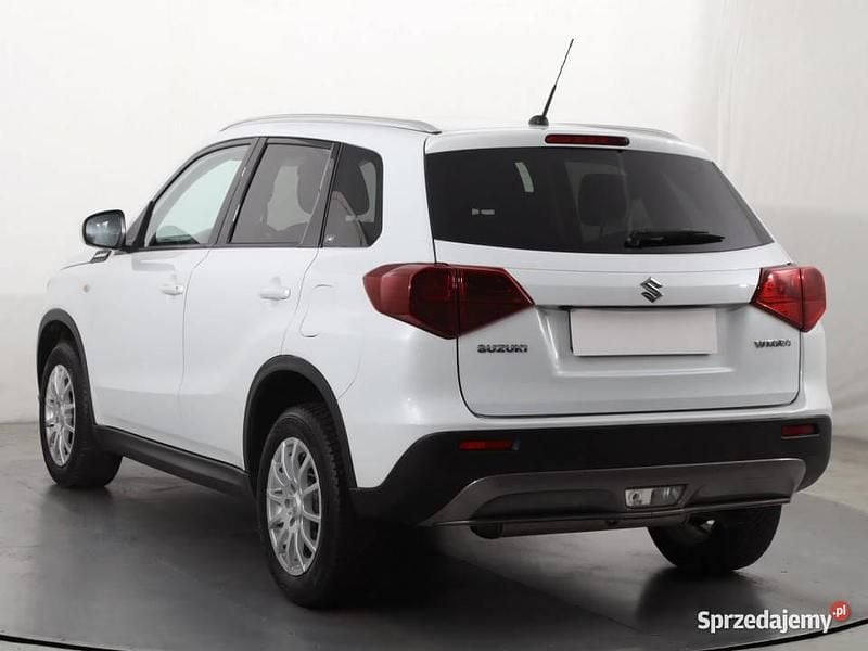 Używany Suzuki Vitara 112 KM (82 kW) 2018 Biały SUV