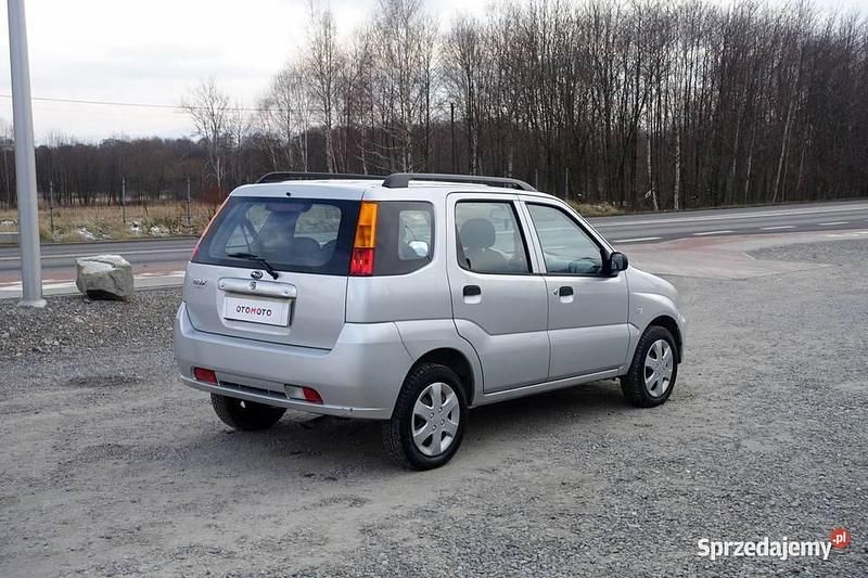 Używany Subaru Justy 94 KM (69 kW) 2005 Czerwony Hatchback