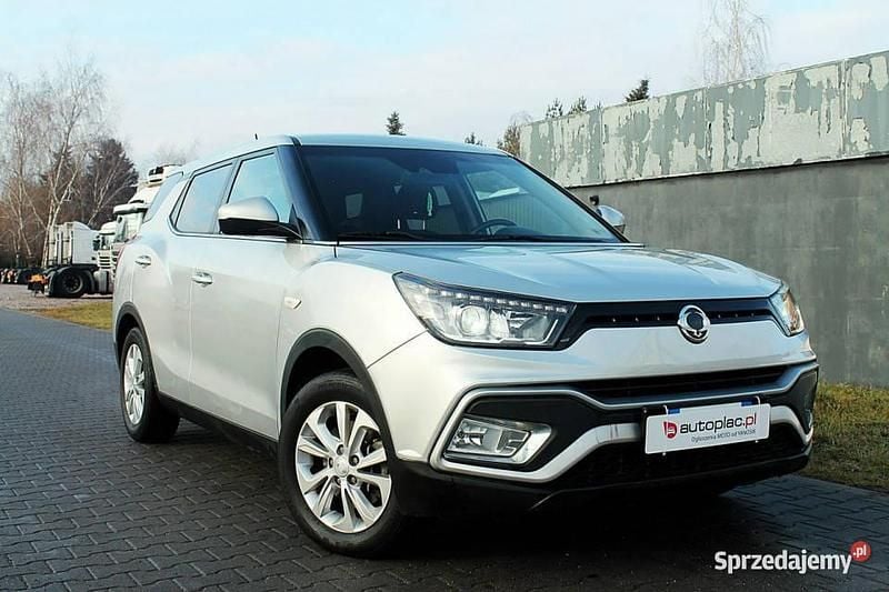 Srebrny Używany 2020 Ssangyong (KGM) XLV SUV | 53 000 zł - Obraz 1/4