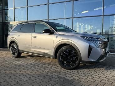 Używany Peugeot 5008 GT 136 KM (100 kW) 2025 Srebrny SUV