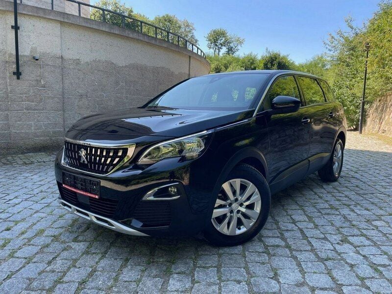 Czarny (metalik) Używany 2020 Peugeot 5008 Minivan | 99 900 zł (Uczciwa cena) - Obraz 1/4
